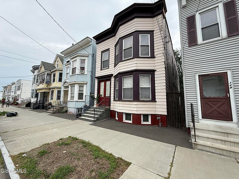 3rd image of 351 2nd Street