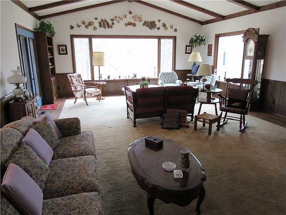 4th image of 482 S Oakwood Dr