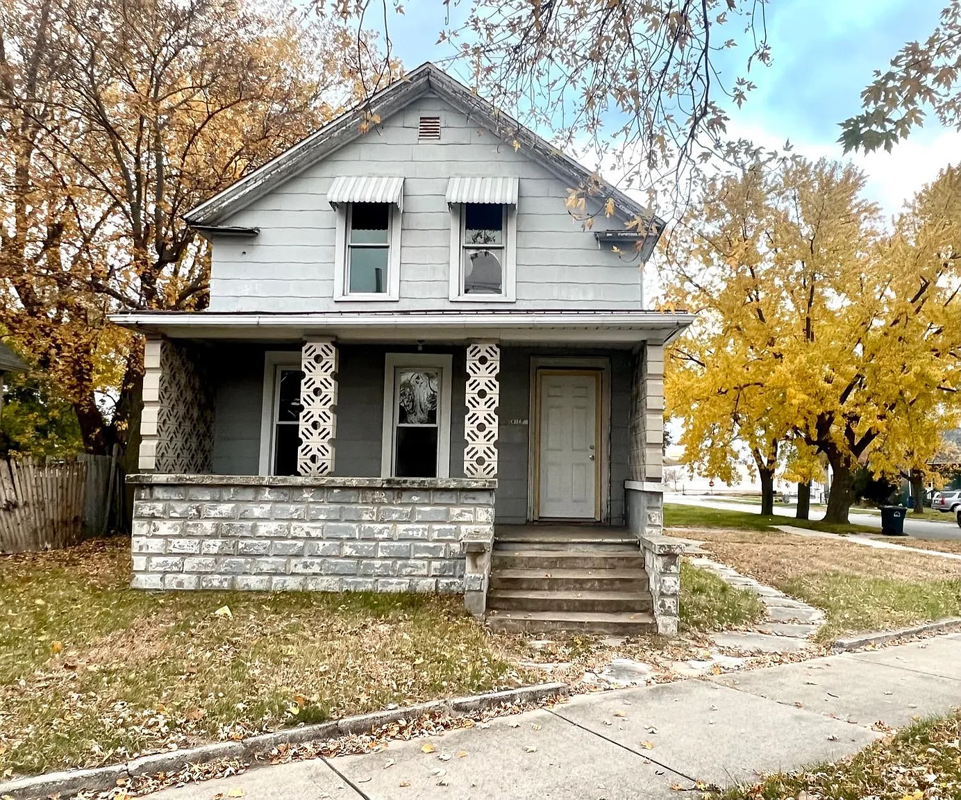 303 Chicago St photo 1
