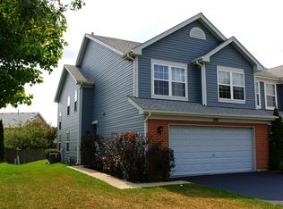 1287 Derby Ln, Mundelein, IL 60060