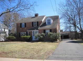 107 Brace Rd, West Hartford, CT 06107