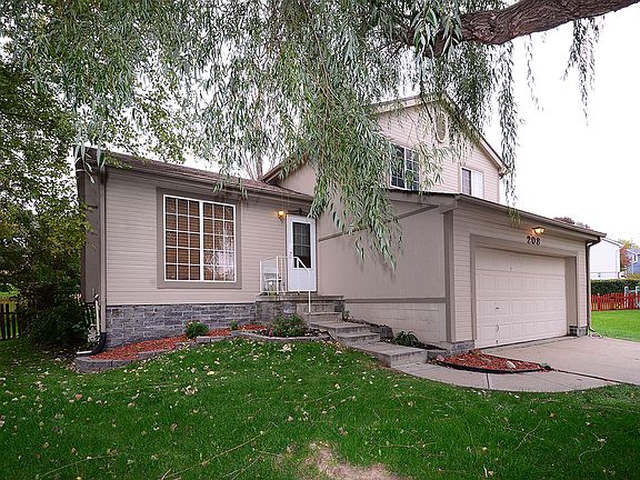 2nd image of 208 Sumter Cir