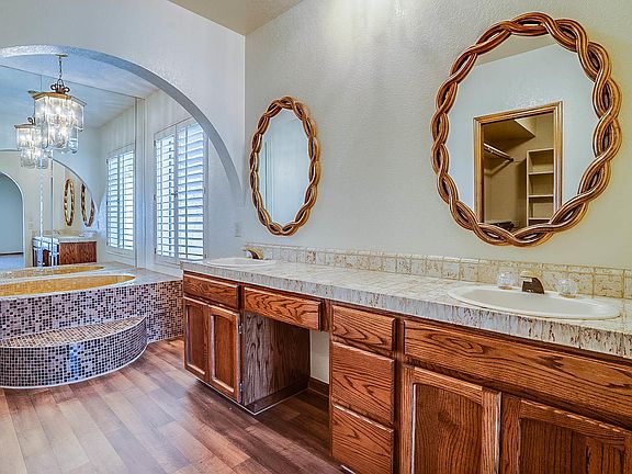 4th image of 7718 W Villa Theresa Dr