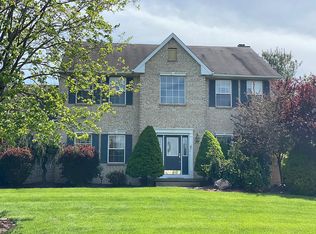 42 Zeller Dr, Somerset, NJ 08873