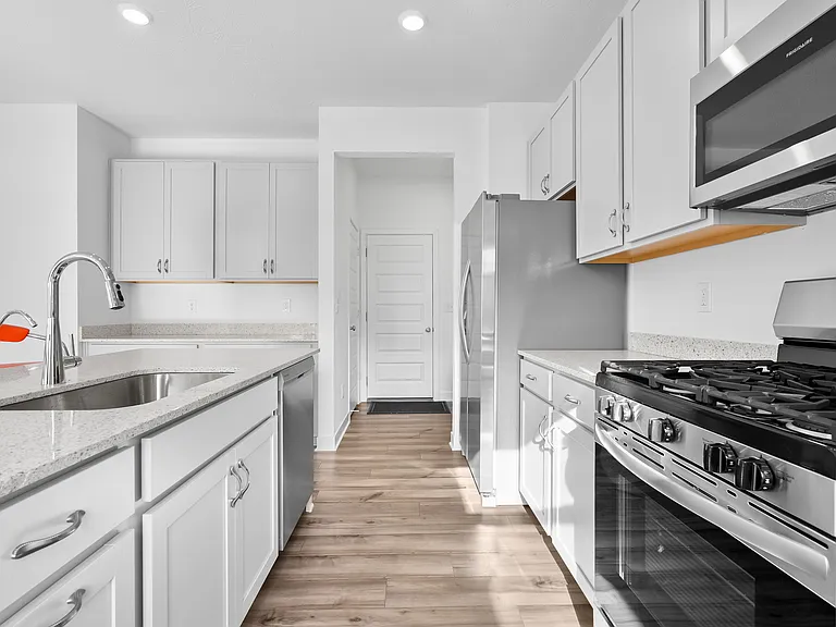 6261 Balsam Ct — Photo 17
