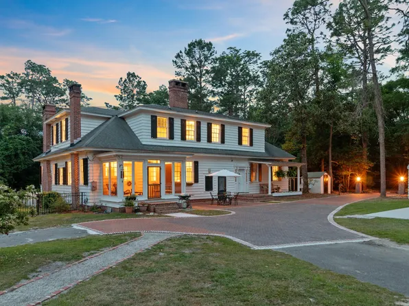 1300 S Main St, Summerville, SC 29483