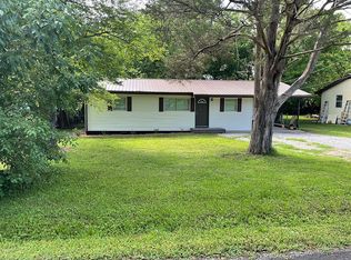 188 N Case Ave, Trenton, GA 30752