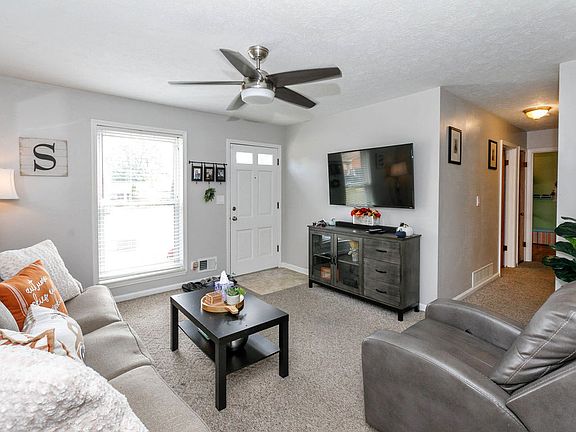 4th image of 2521 Montpelier Ct