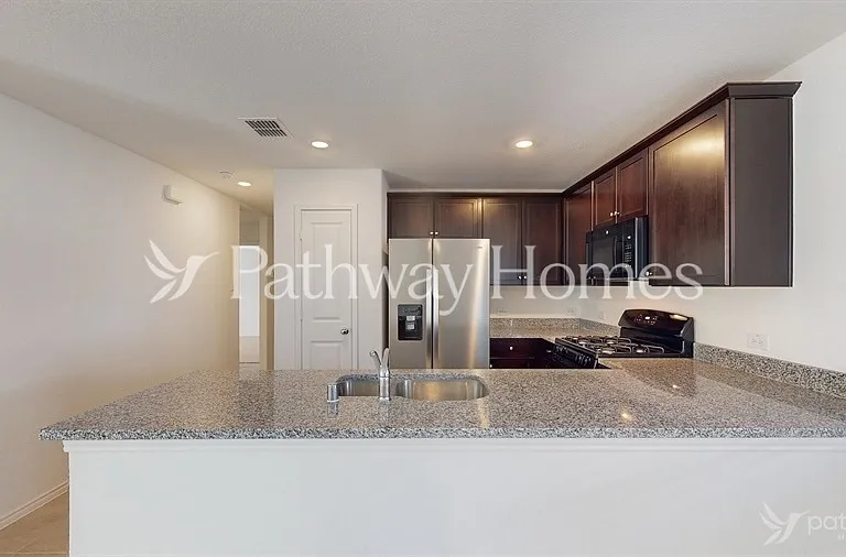 8801 Red Fox Trl — Photo 7