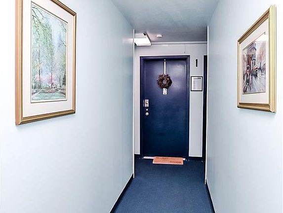 2nd image of 892 Armstrong Ave APT 23