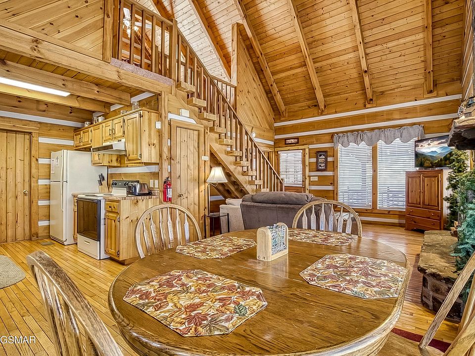 31st image of 2752 Blue Springs Way