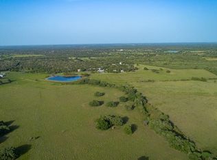 3200 Roznov Rd, Fayetteville, TX 78940
