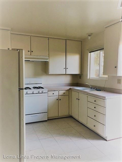 2nd image of 25259 Taylor St APT B