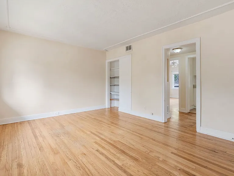 Ladywood Apartments — Photo 15