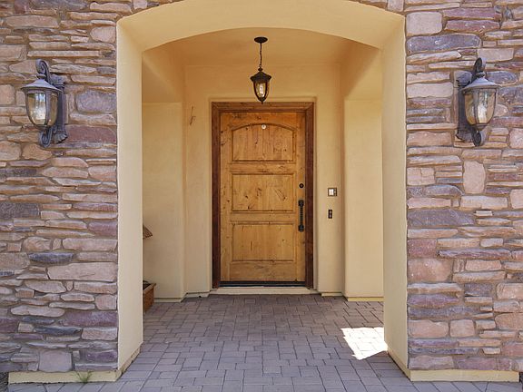 5th image of 5609 N 179th Dr