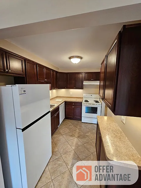 Creekside Drive - 137-3 — Photo 2