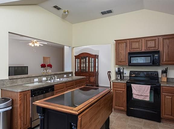 4th image of 7207 Fossil Lake Dr