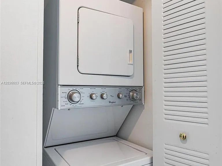 1560 Meridian Ave #205 — Photo 10