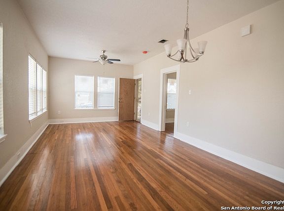 5th image of 932 Fulton Ave