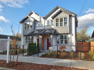 8735 SE Insley St #1, Portland, OR 97266