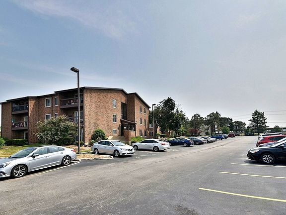 4th image of 990 Perrie Dr Unit 203