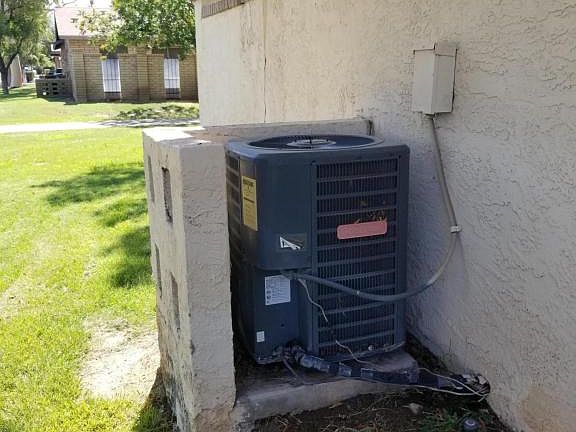 4th image of 1025 W Malibu Dr