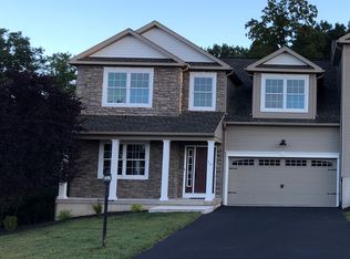 10 Wisteria Ln, Williamsport, PA 17701