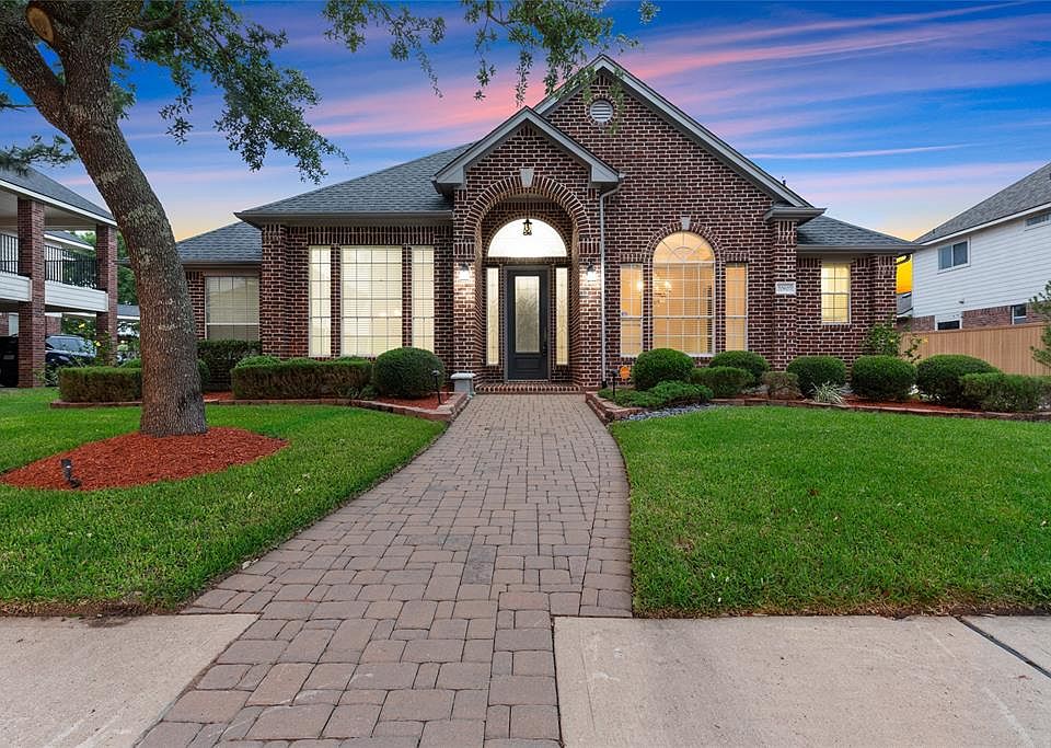 1st image of 20602 Aspen Canyon Dr