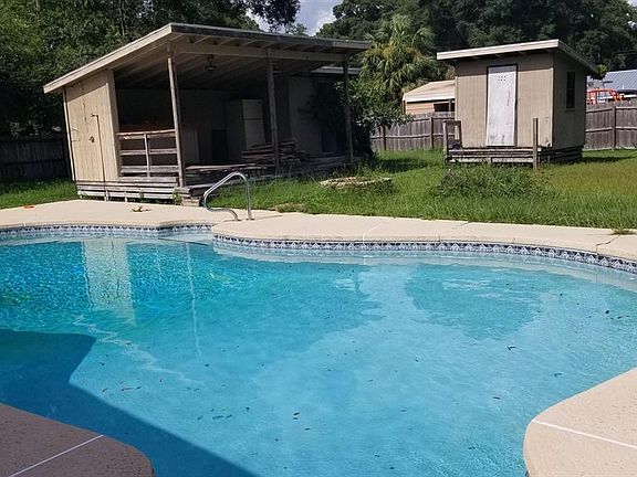 2nd image of 3339 NE 30th Ct