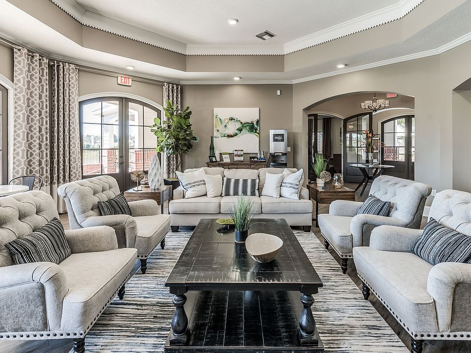 Leasing Office