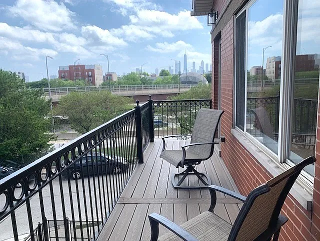 1327 W Walton St #2 — Photo 17