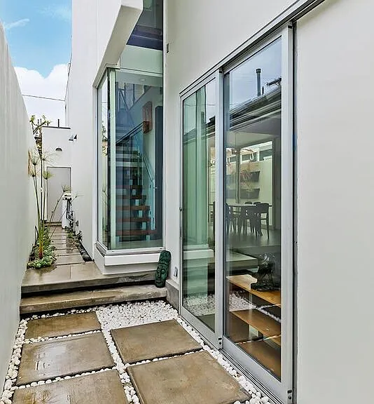 644 Navy St — Photo 5
