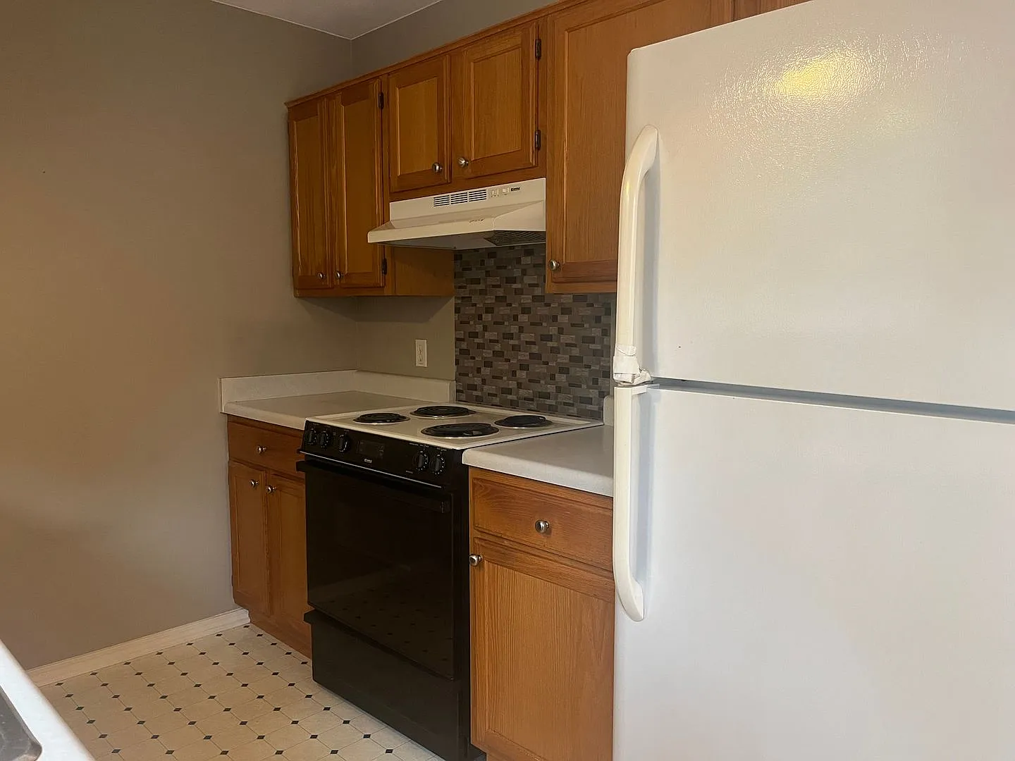 Beautiful 3 bedroom 1.5 Bath home — Photo 4