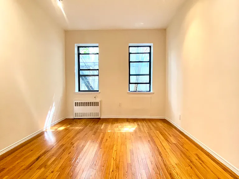 490 E 74th St #2D — Photo 4