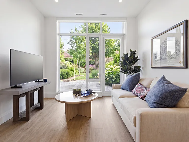 410 Westhaven St — Photo 18