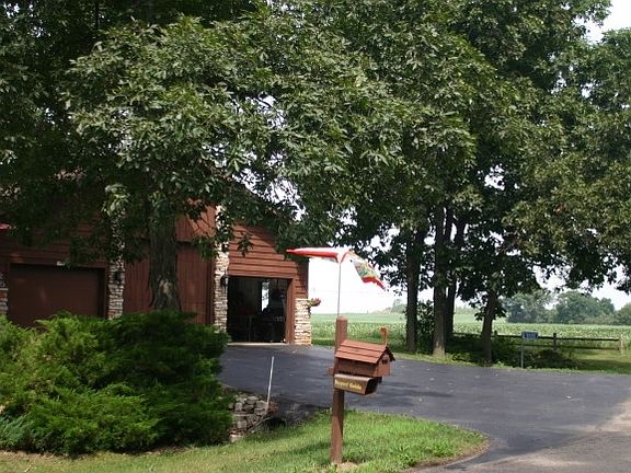2nd image of 5725 Elderberry Ln