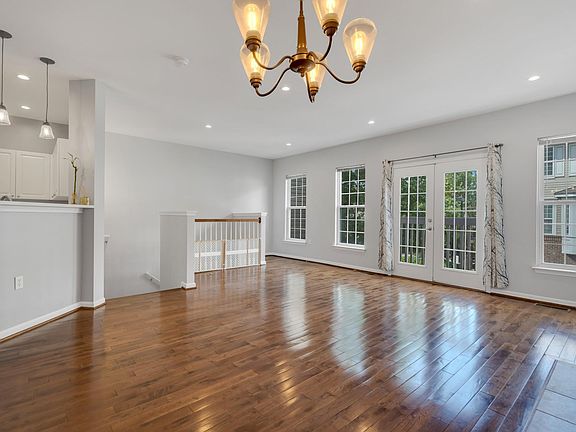 3rd image of 8127 Harper Valley Ln