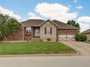 1603 E Highview Dr, Ozark, MO 65721