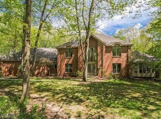 1666 Beard Dr SE, Grand Rapids, MI