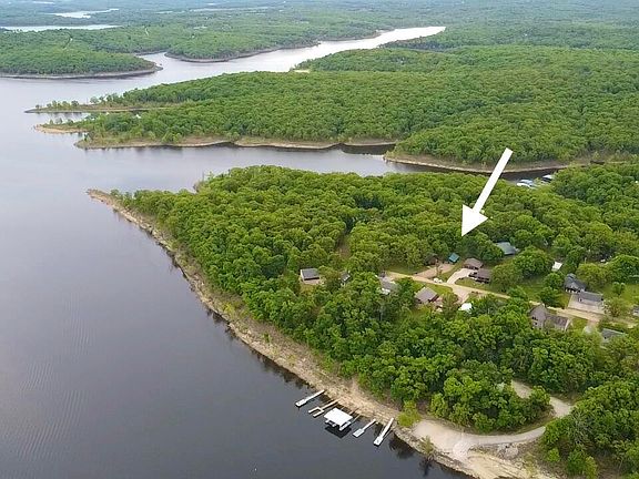 5th image of 22474 Lake Drive