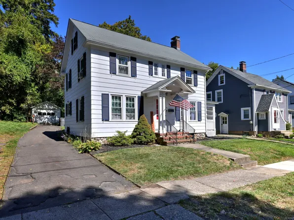 25 Walnut Terrace, Naugatuck, CT 06770