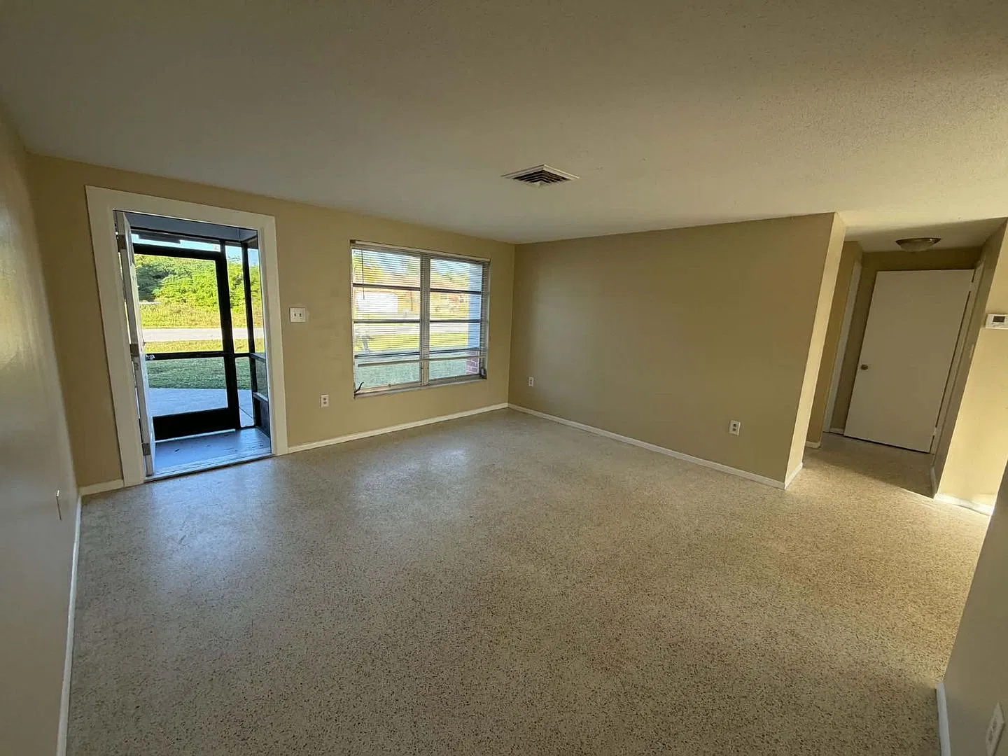 Move-In Ready! Beautifully Refreshed Home With A Spacious Lot In Port Charlotte! — Photo 3