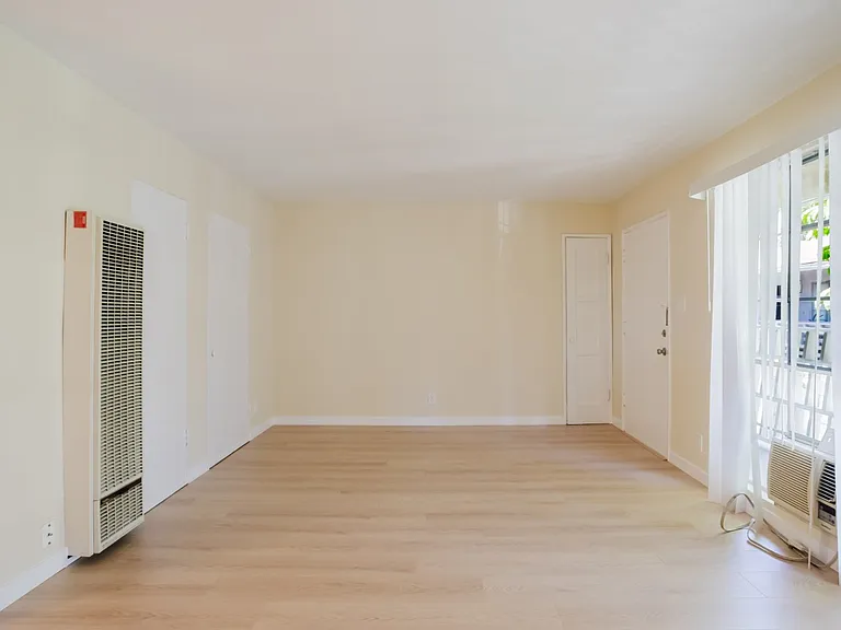 4505 Fulton Ave #B — Photo 15