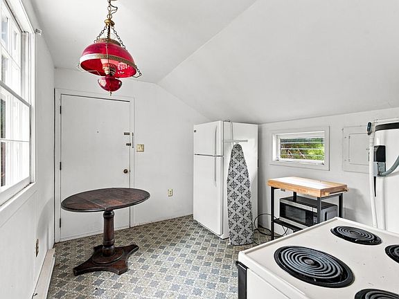 57th image of 841 Earley Farm Rd