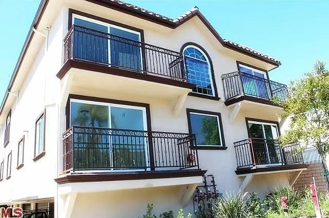3 bed, 1600 sqft, $4,050 — Photo 1