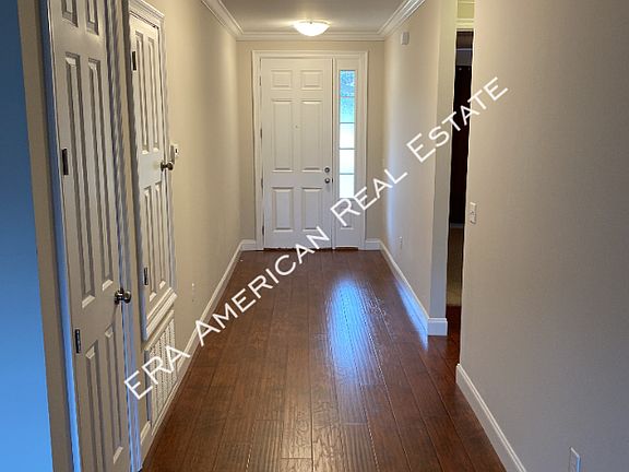 2nd image of 909 Bay Breeze Cv