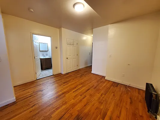 Rented by Ideal Properties Group | media 4