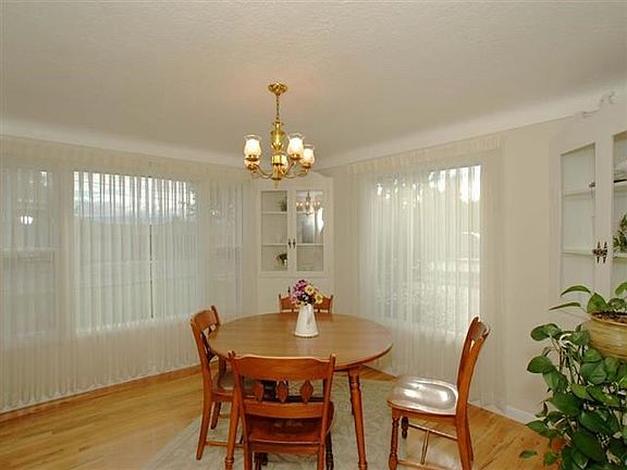 4th image of 6217 W Randolph Dr