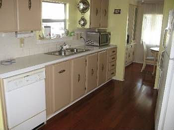 2nd image of 119 La Vaughn Cir
