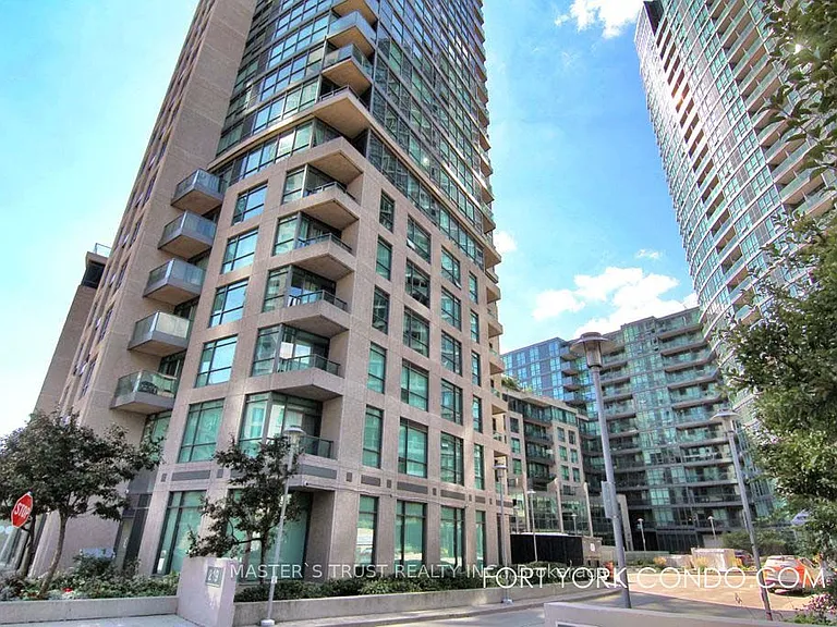 219 Fort York Blvd #312 — Photo 1